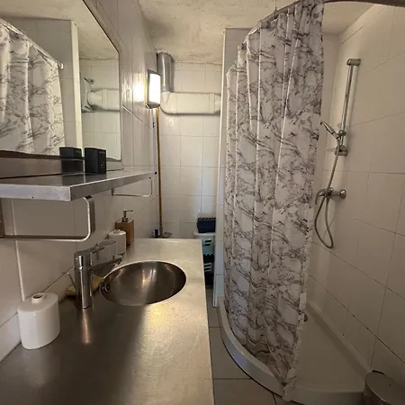 Casa vacanze Charmante Maison Moderne Avec Terrasse Et Parking, Coeur De - Fr-1-239-1132